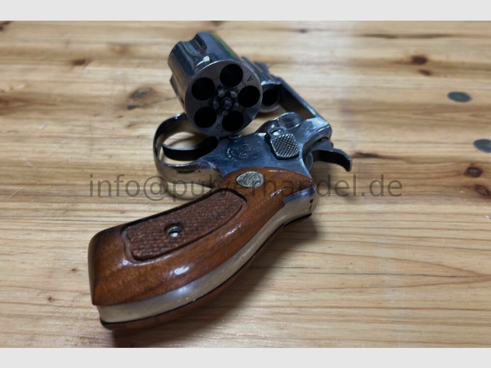 Smith & Wesson Modello 60 in acciaio inox in .38 Special SOLO AZIONE DOPPIA