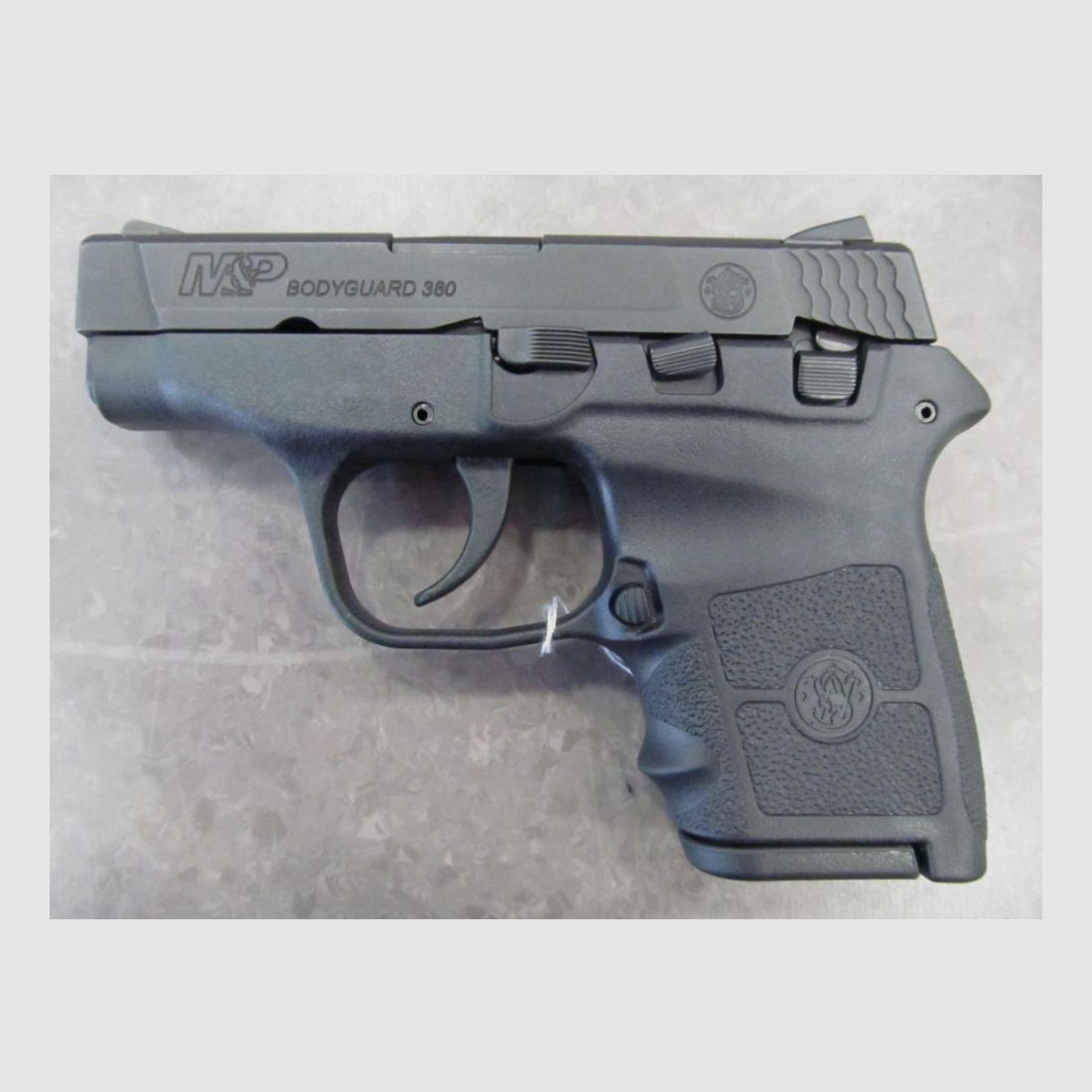 S&W BODYGUARD M&P 9 KURZ gebraucht, Bild 1 von 7