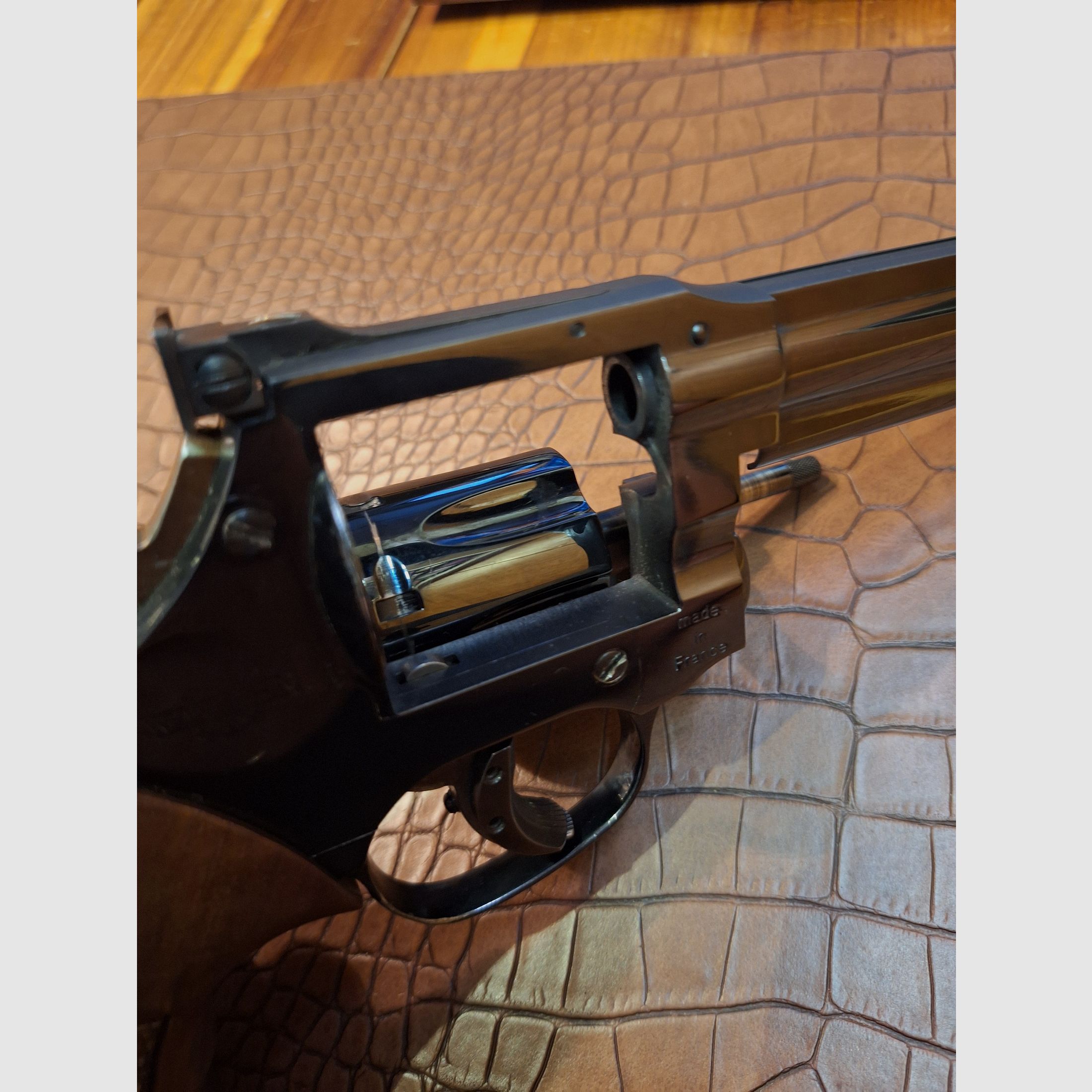 Revolver Manurhin MR 73 Kaliber .32 S&W Long 6 Zoll Lauf 