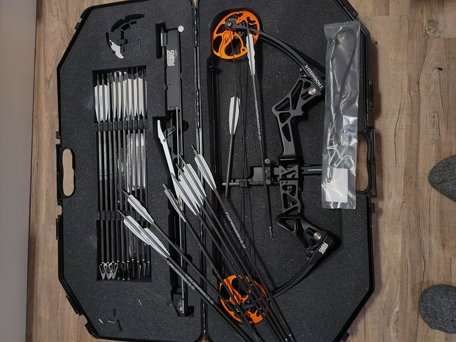 Steambow Fenris Arco de revista