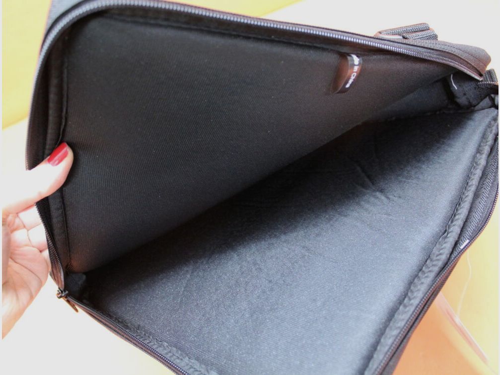 Uncle Mike's Tactical Submachinegun Case Black (5210-1): Long gun bag (approx. 62x33x7cm) black (padded)