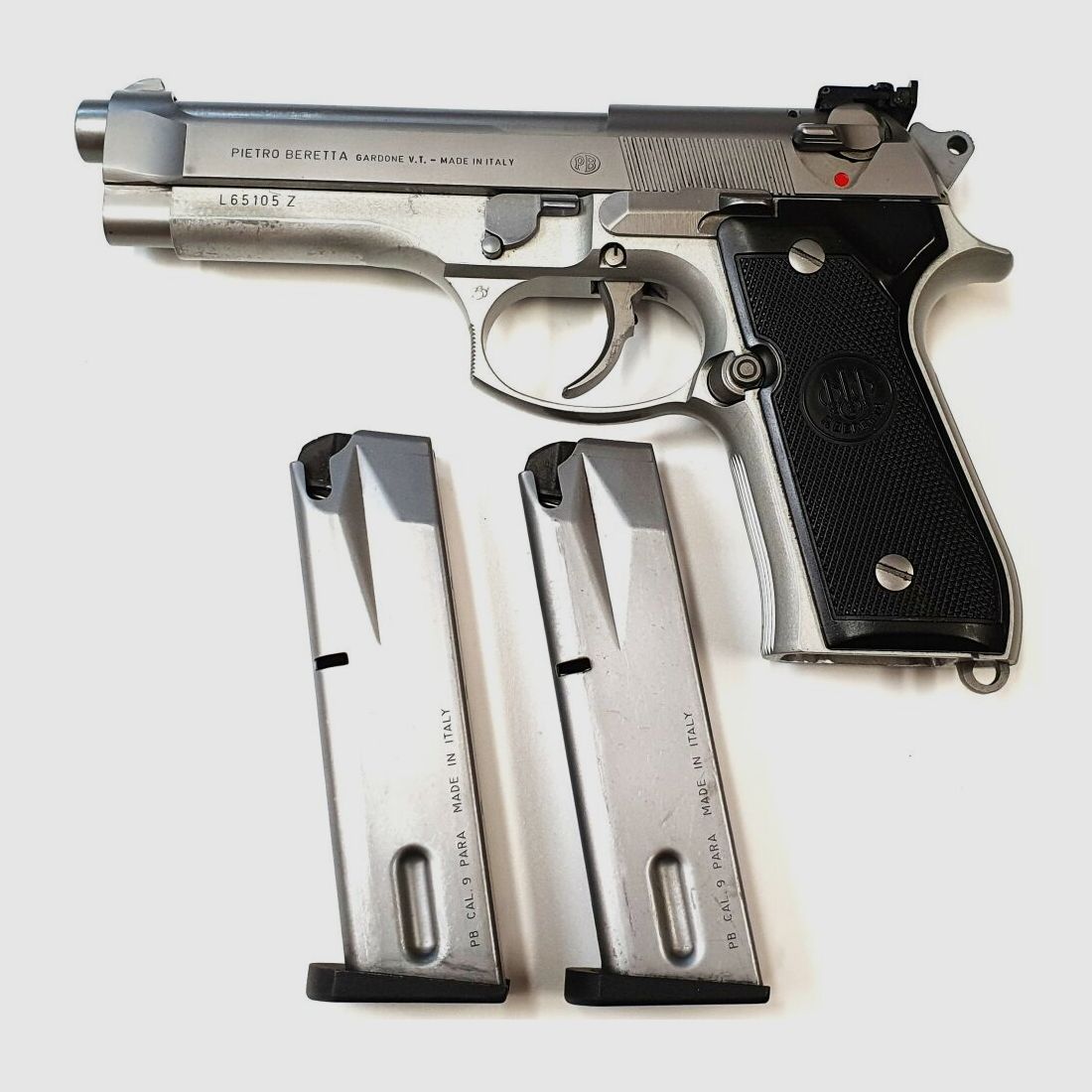 Beretta 92 FS, zdjęcie 2 z 8