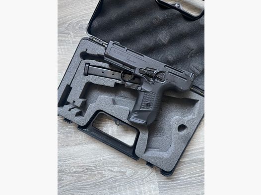 Zoraki 925 Double Schreck. Guter Zustand 4 mal benutzt 
