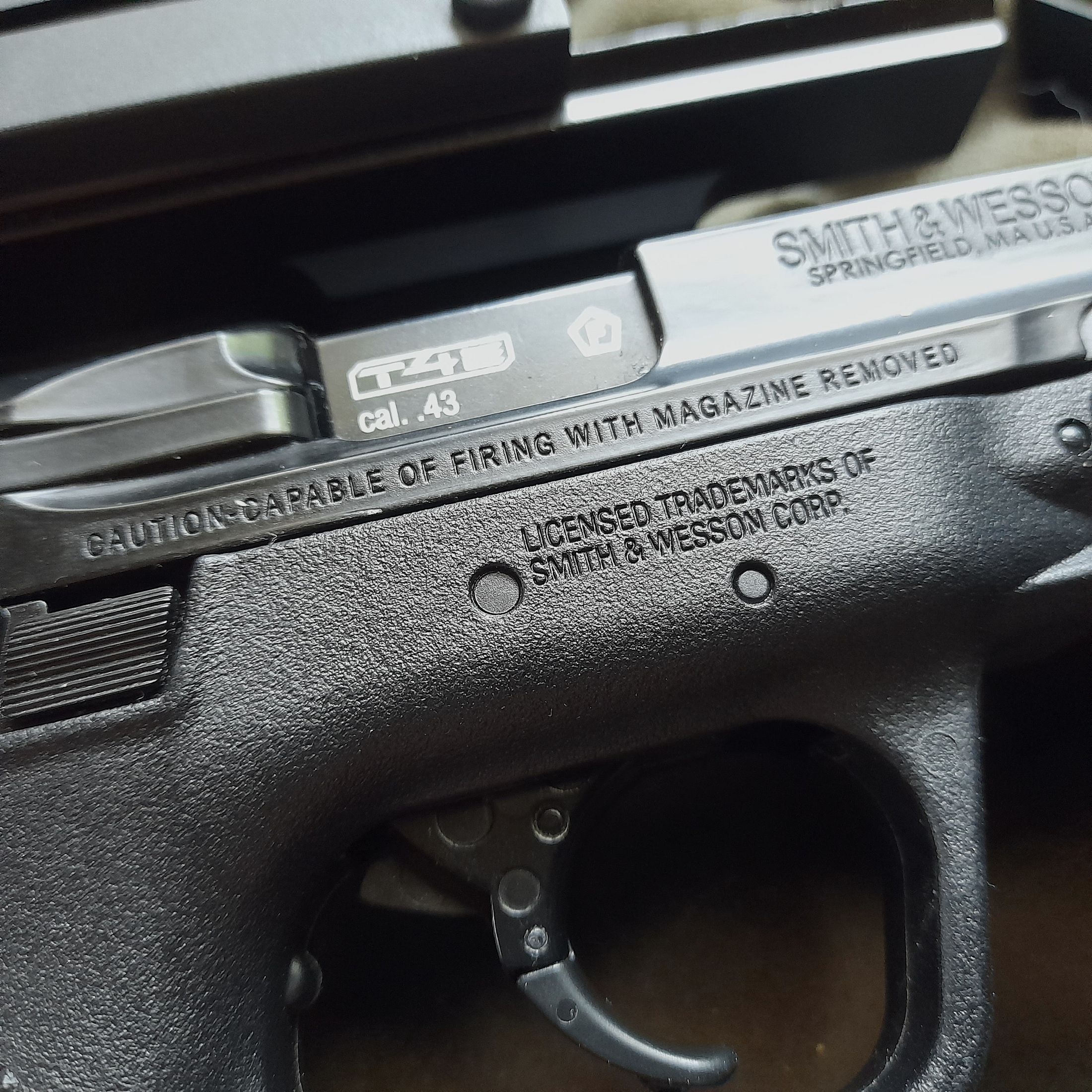 Umarex Smith & Wesson M&P9 M2.0 mit 2 TPM Magazinen im Koffer Set