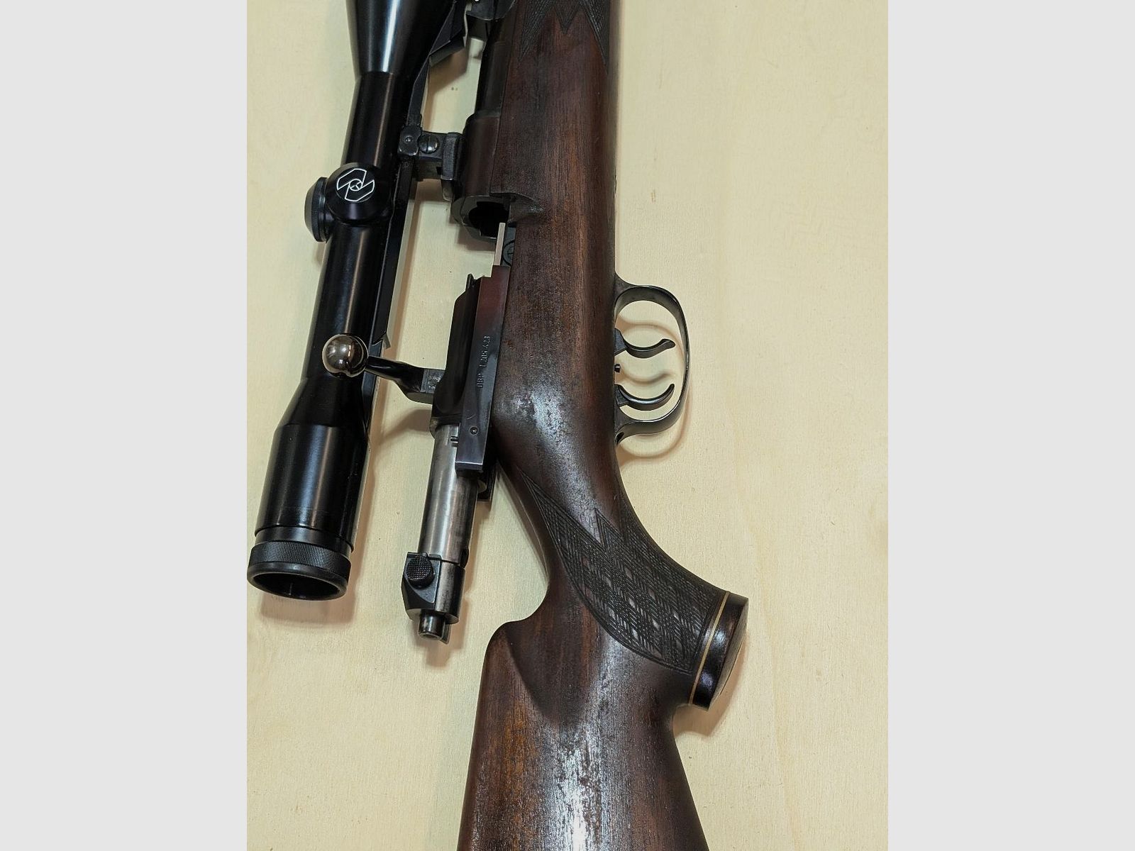 Mauser C66 . Repetierer im Kaliber  7x64 mit Zielfernrohr