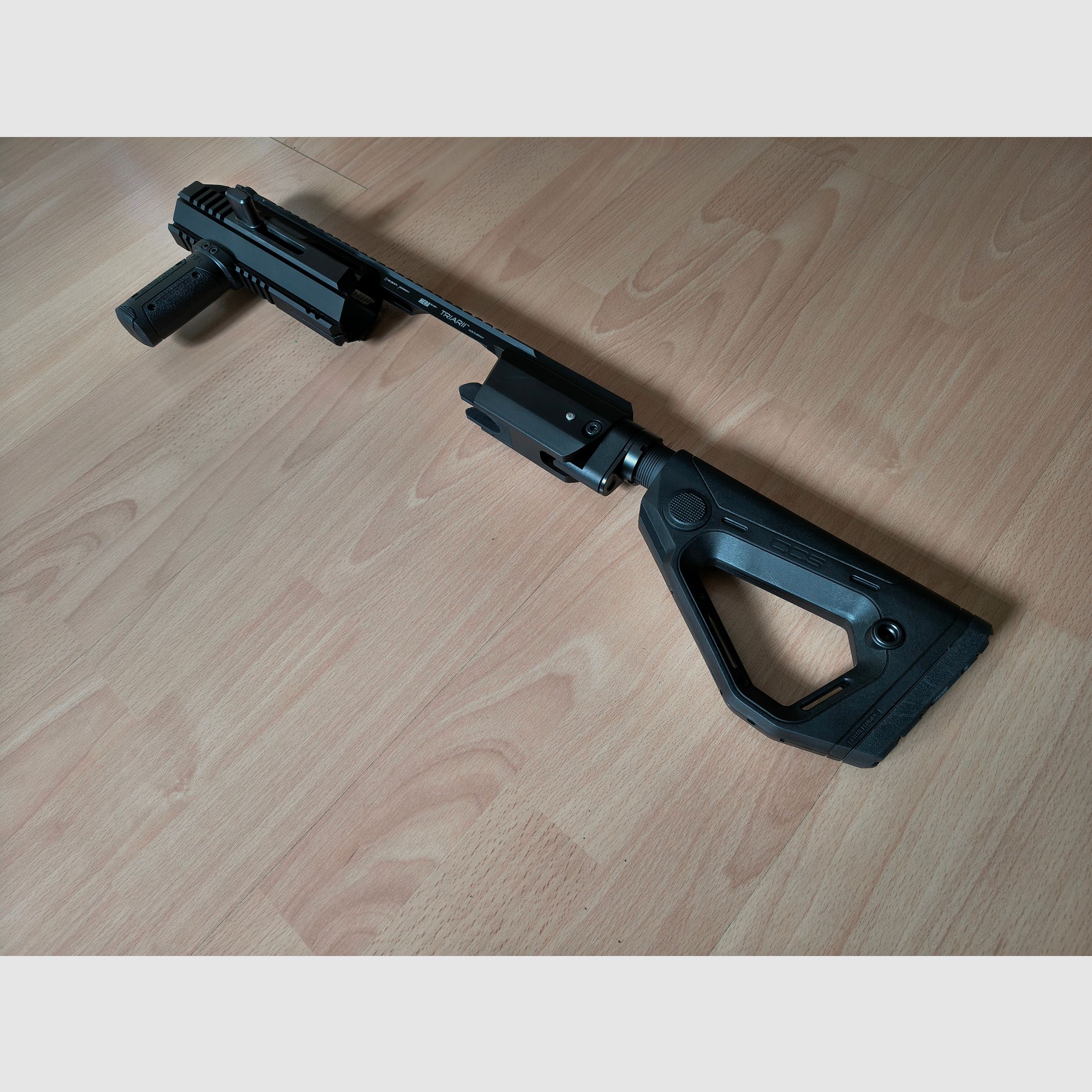 Anschlagschaft Hera Arms Triarii für Shadow2, neuwertig, mit Schiebeschaft