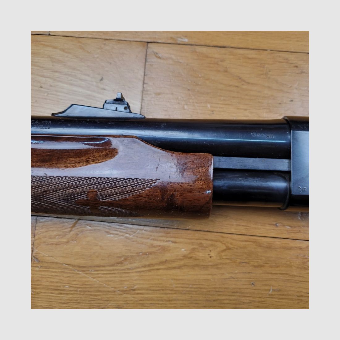 Sehr gutes Vorderschaftrepetierer Remington – Mod 870 Wingmaster – Glatter Lauf von 51 cm – 12/70 – 7+1 (!) – Luxusausführung – Ausgezeichneter Zustand, Bild 30 von 33