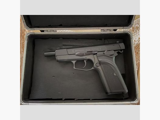 Browning GPDA9 blank firing pistol