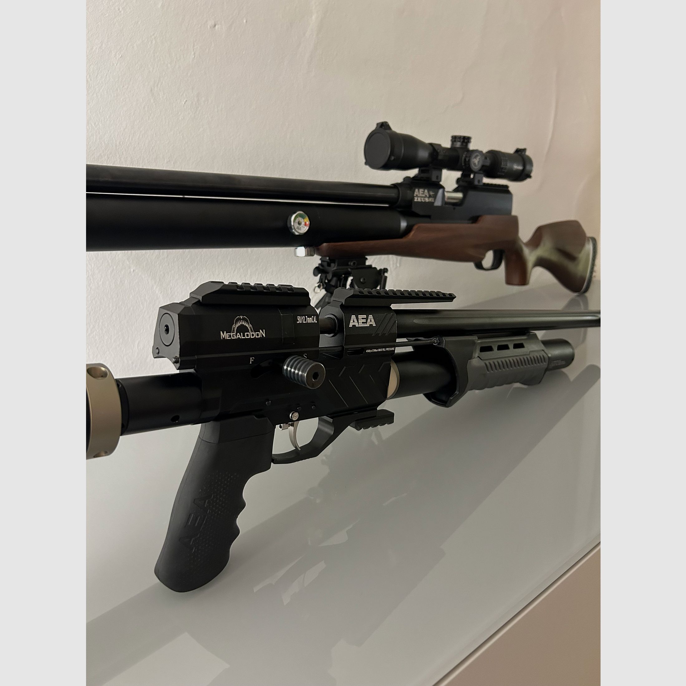 AEA Zeus .68 + AEA Megalodon .50 OVP i akcesoria (tłumik, optyka itp.)