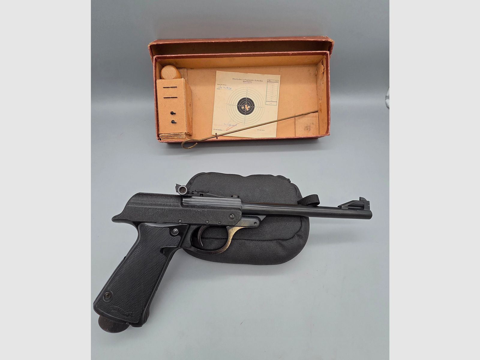 Ohne "F" !!! Luftpistole Walther Mod. LP 53 im OVP Karton u. Anschuss Scheibe aus den 60iger James Bond 007 