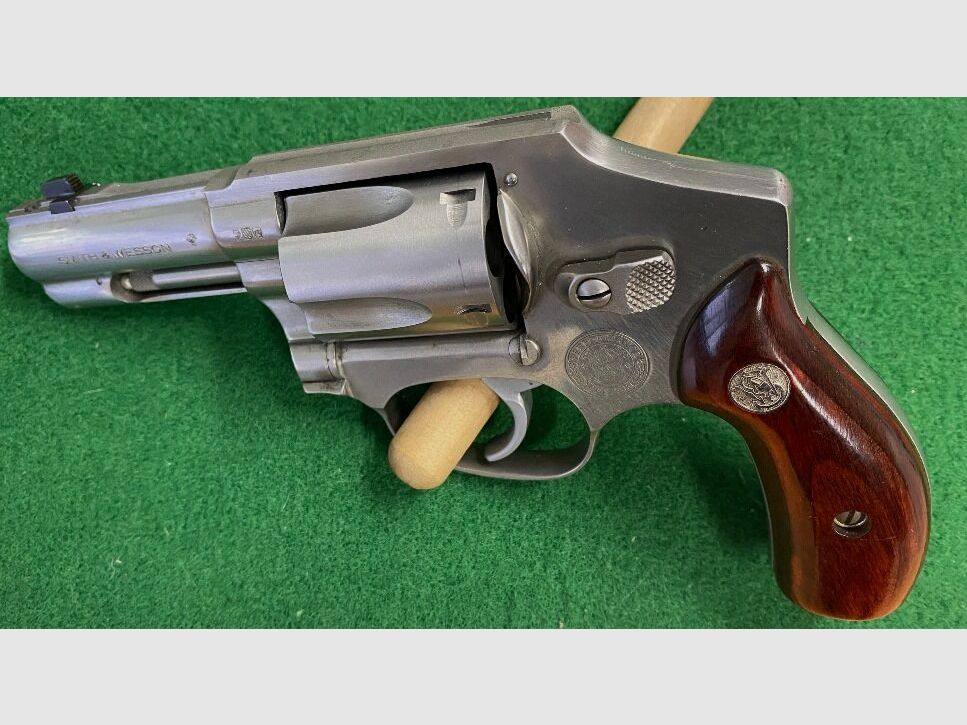 Smith & Wesson 640