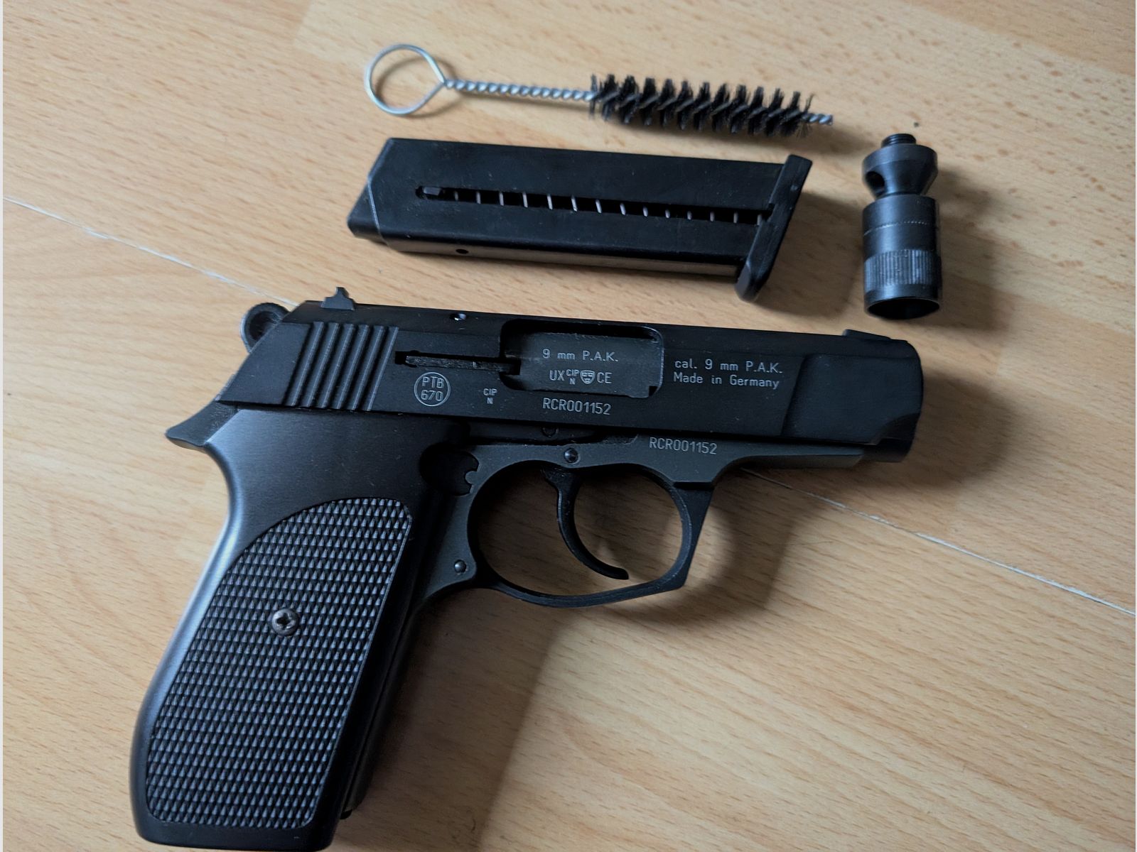 Röhm RG 88 Schreckschusspistole 9 mm P.A.K. / Frei ab 18 Jahren