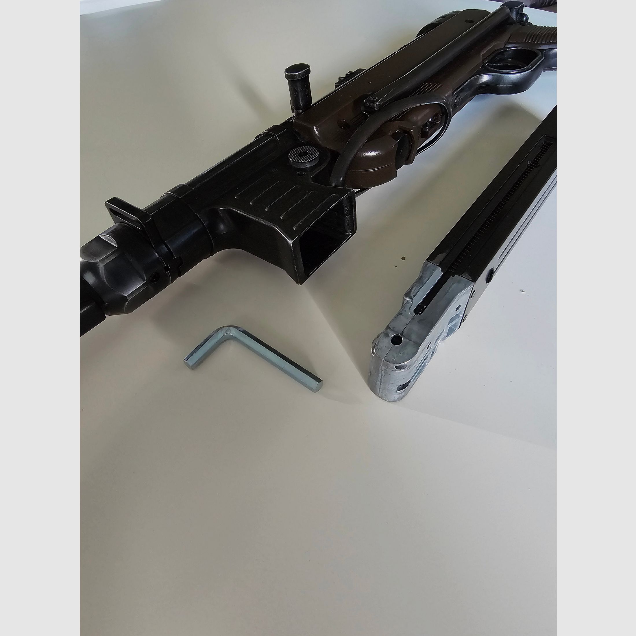 Legends CO2 MP40