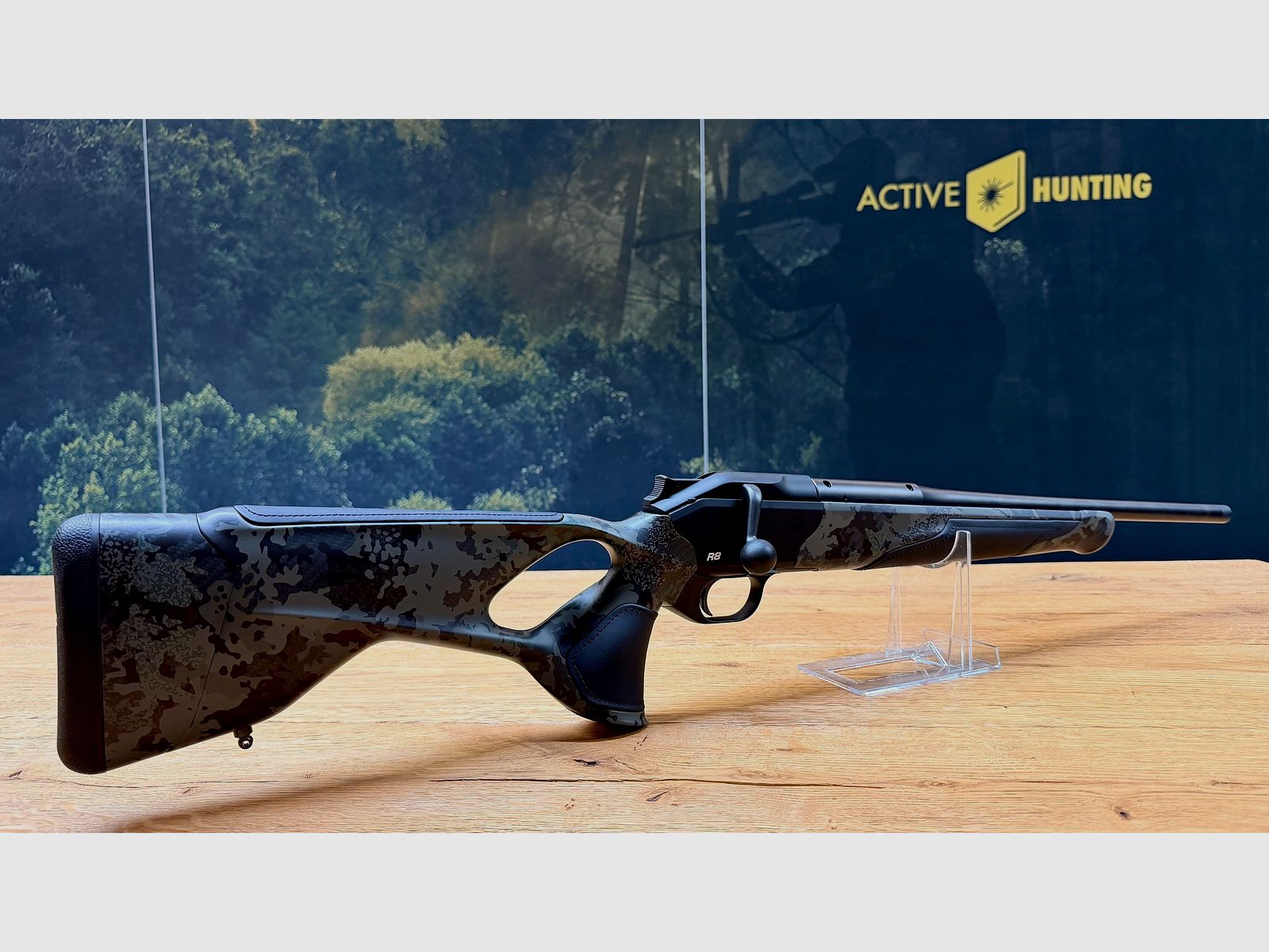 Blaser R8 Ultimate Carbon Huntec Camo arma completa / calibre seleccionable / logo plateado / Semi Weight