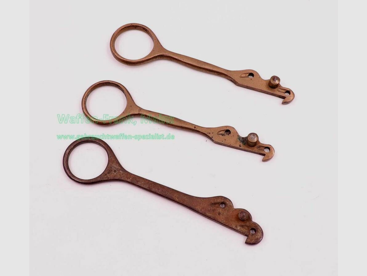 Extractores de Casquillos Alemanes Diversos para Cartuchos de Escopeta de Latón