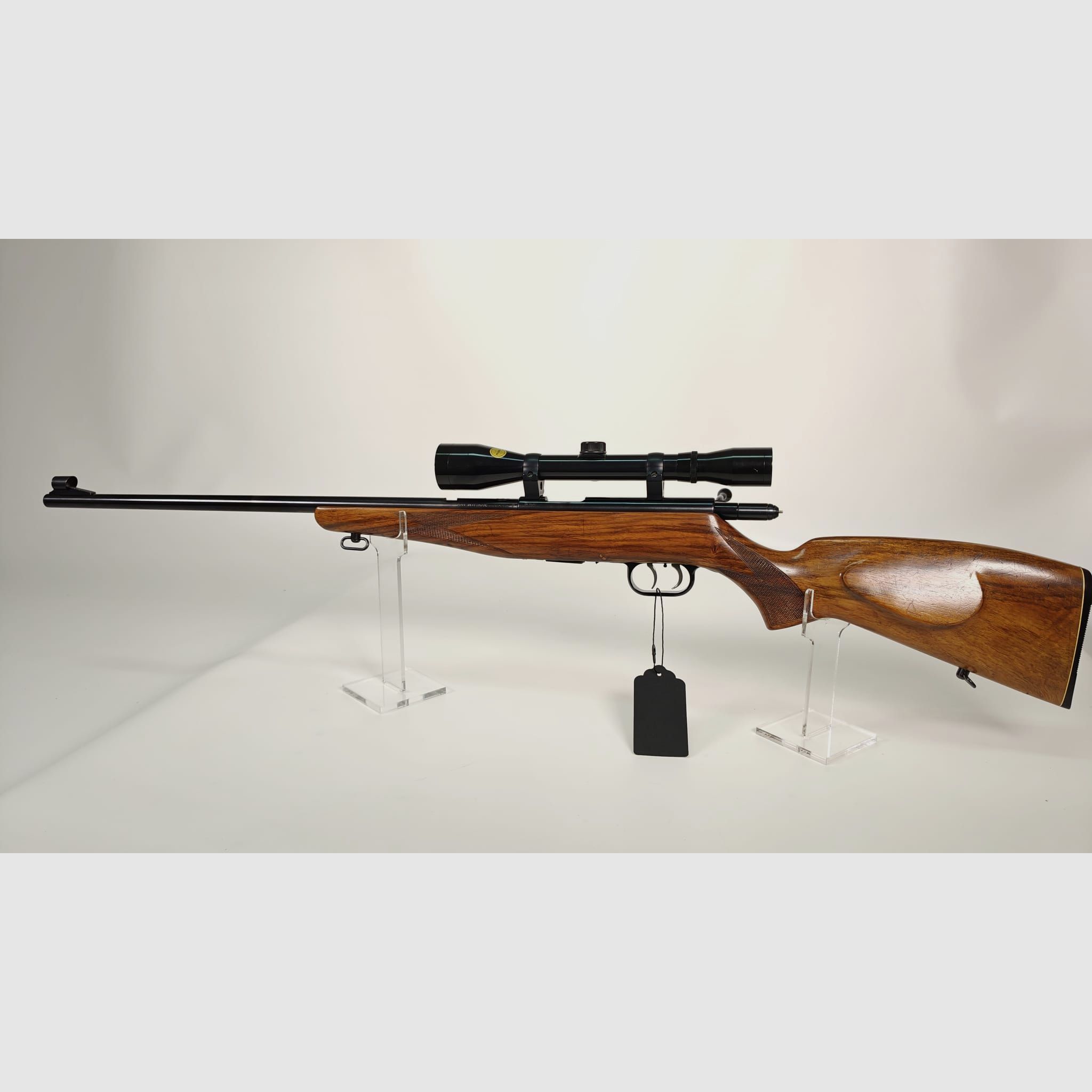 Krico Kleinkaliber-Repetierer .22WinMag. inkl. Ohta 6x40