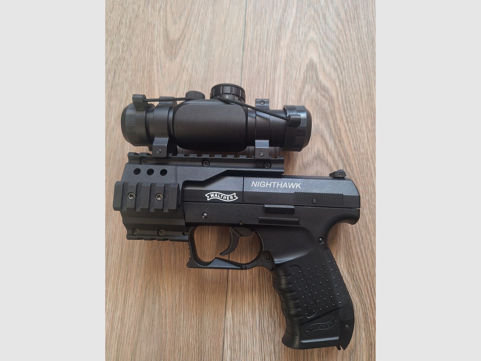 Pistole Walther CP Sport Nighthawk CO2, Cal. 4,5mm Diabolo