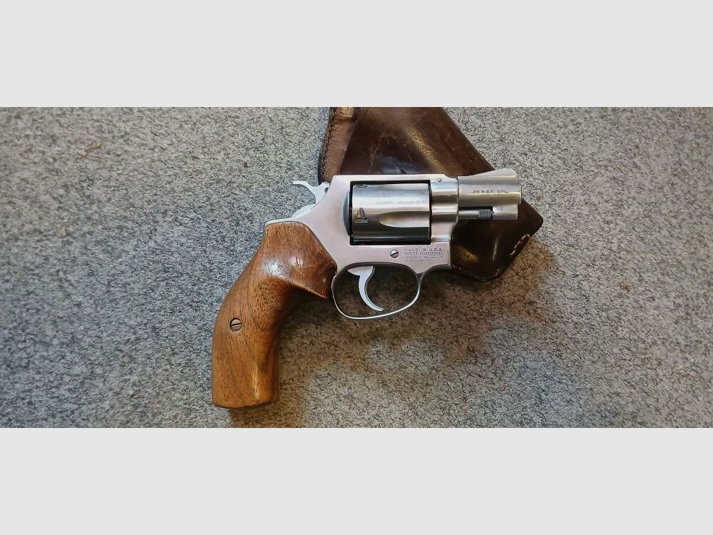 Smith & Wesson 60