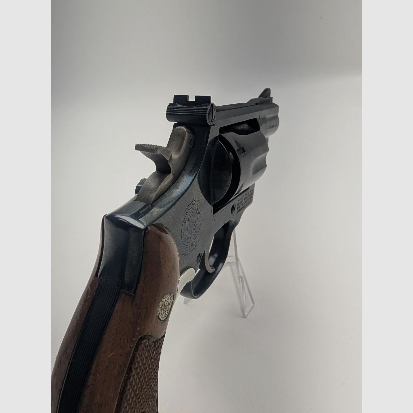 Smith and Wesson Revolver cal.38 Mod.15 Snub Nose 