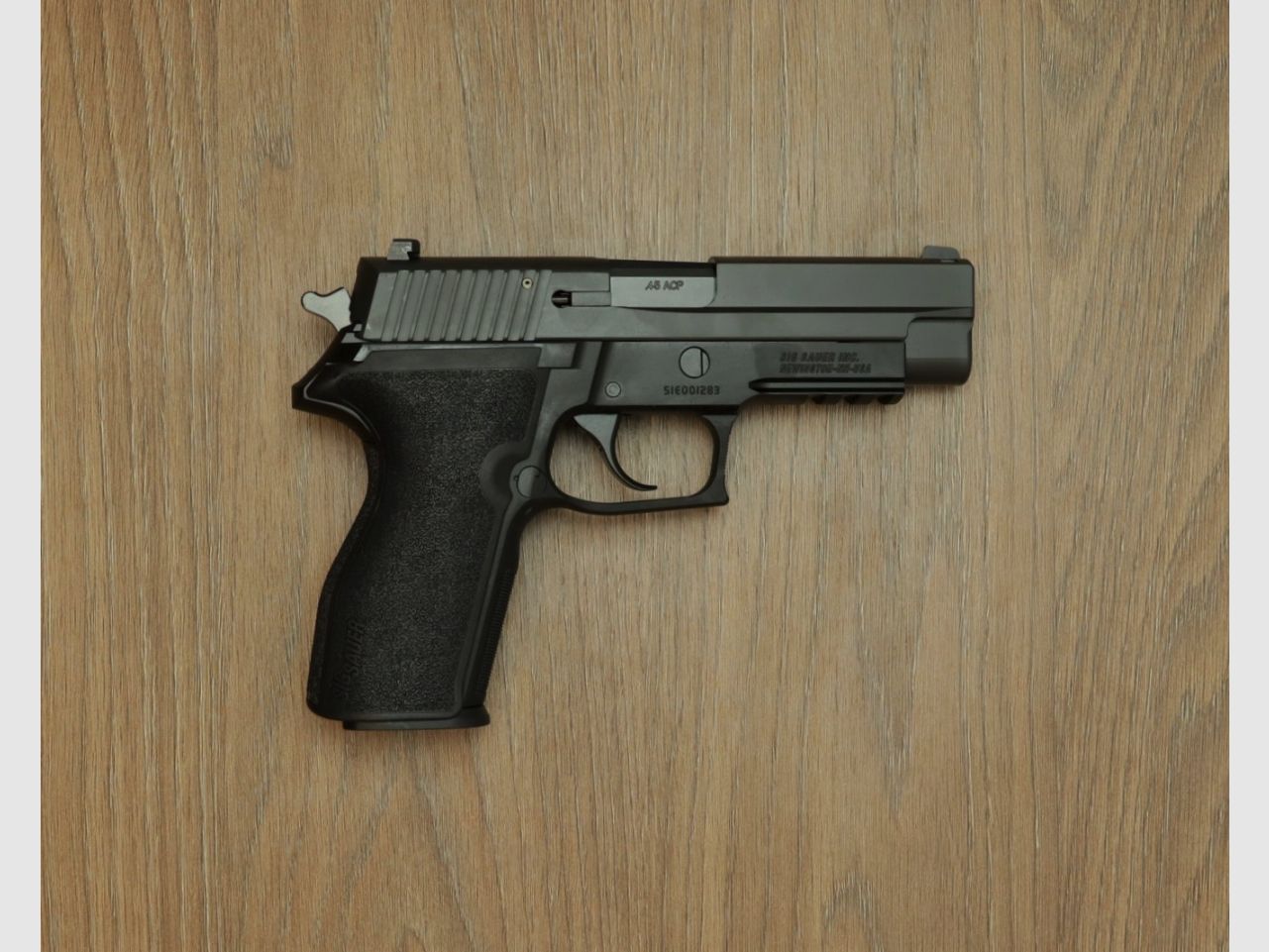 P227 Nitron, Bild 1 von 2