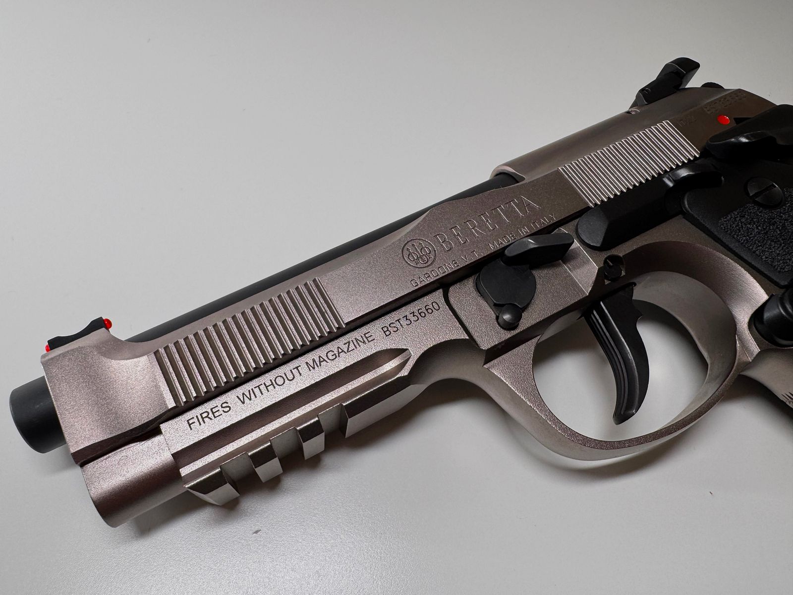 Beretta 92X Performance 9x19. Neuwertig mit Beretta Holster und 5 Magazine