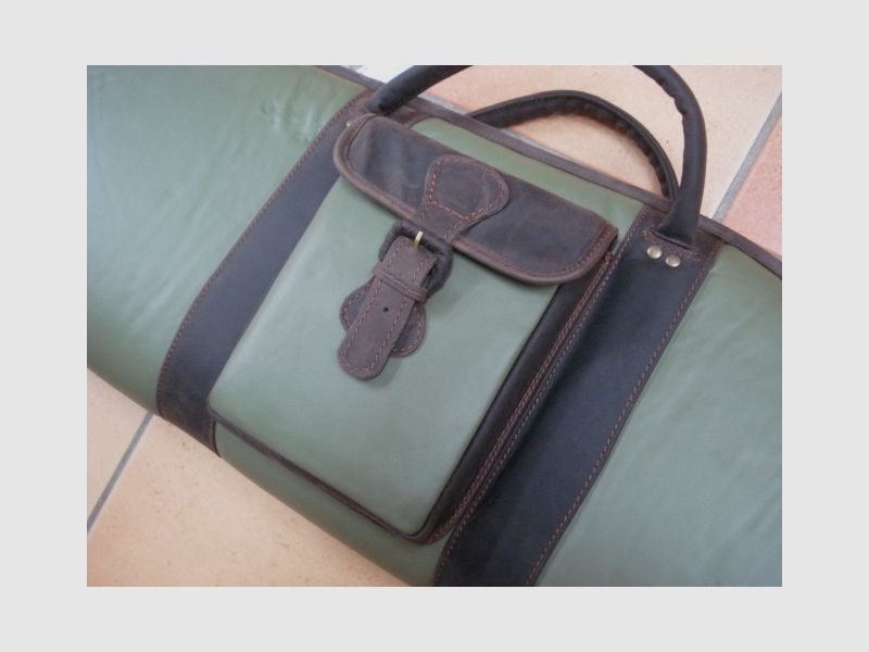 Funda verde de cuero liso - Longitud: 140 cm, bolsillo exterior