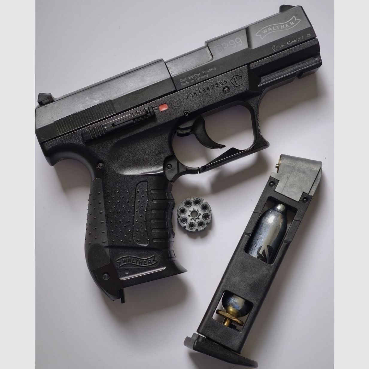 Walther cp99 luchtpistool - 4,5mm Diabolo met 5 magazijnen