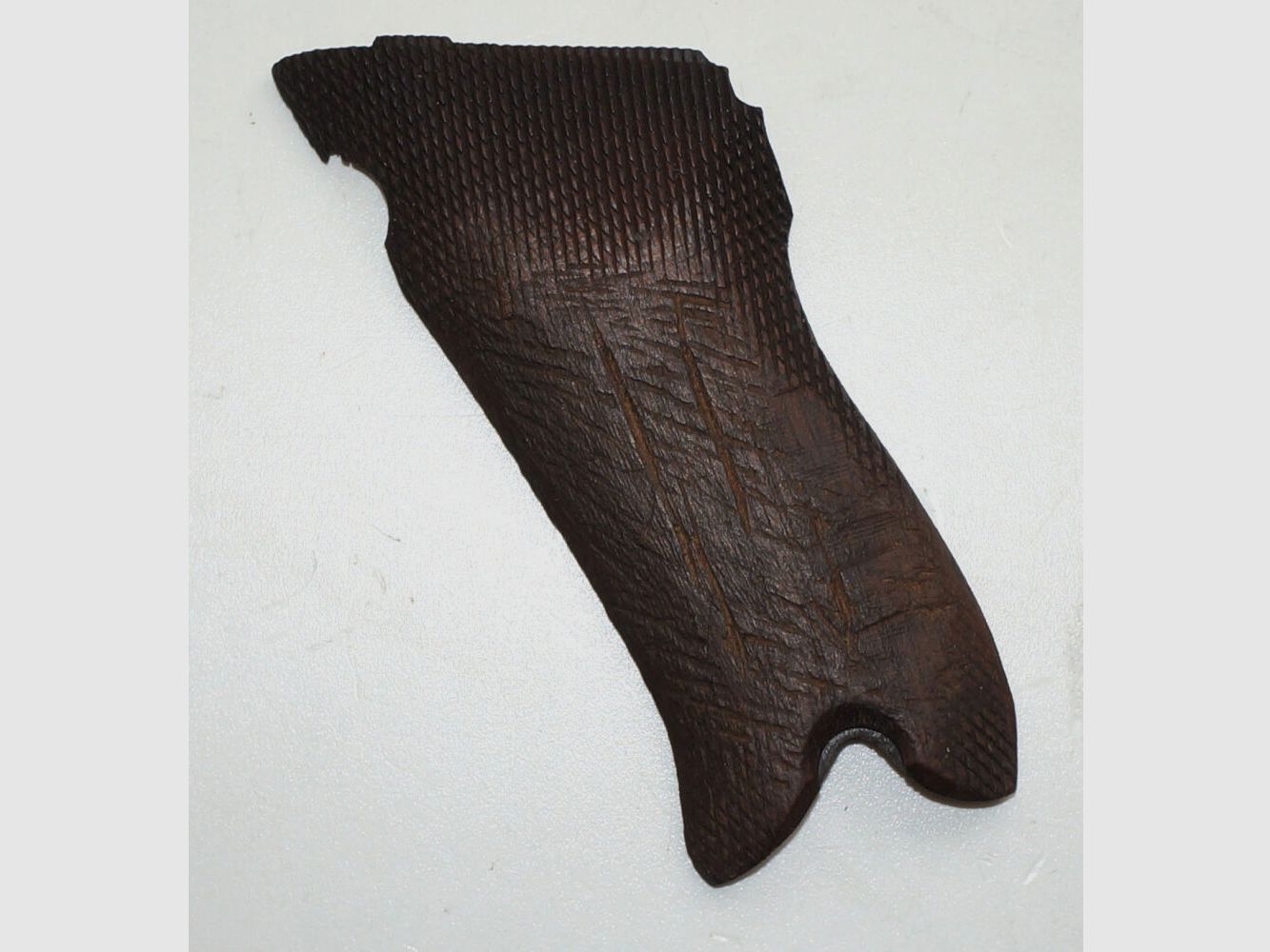 Fabbrica d'armi di Berna Lotto usato di impugnature per pistola d'ordinanza svizzera Parabellum 1900, 1906 cal. 7,65 mm Para P08