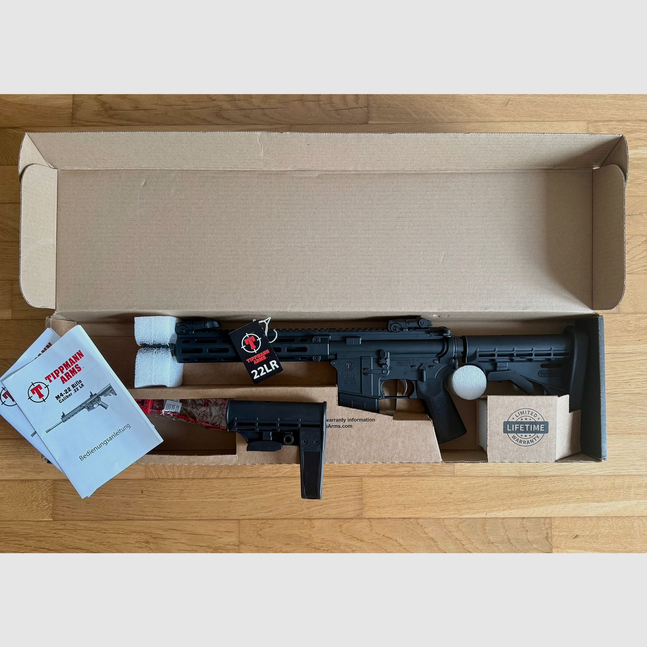 Tippmann Arms M4-22 PRO, 10.5",  in .22lfb ("beste AR in  .22lr") - neuwertig