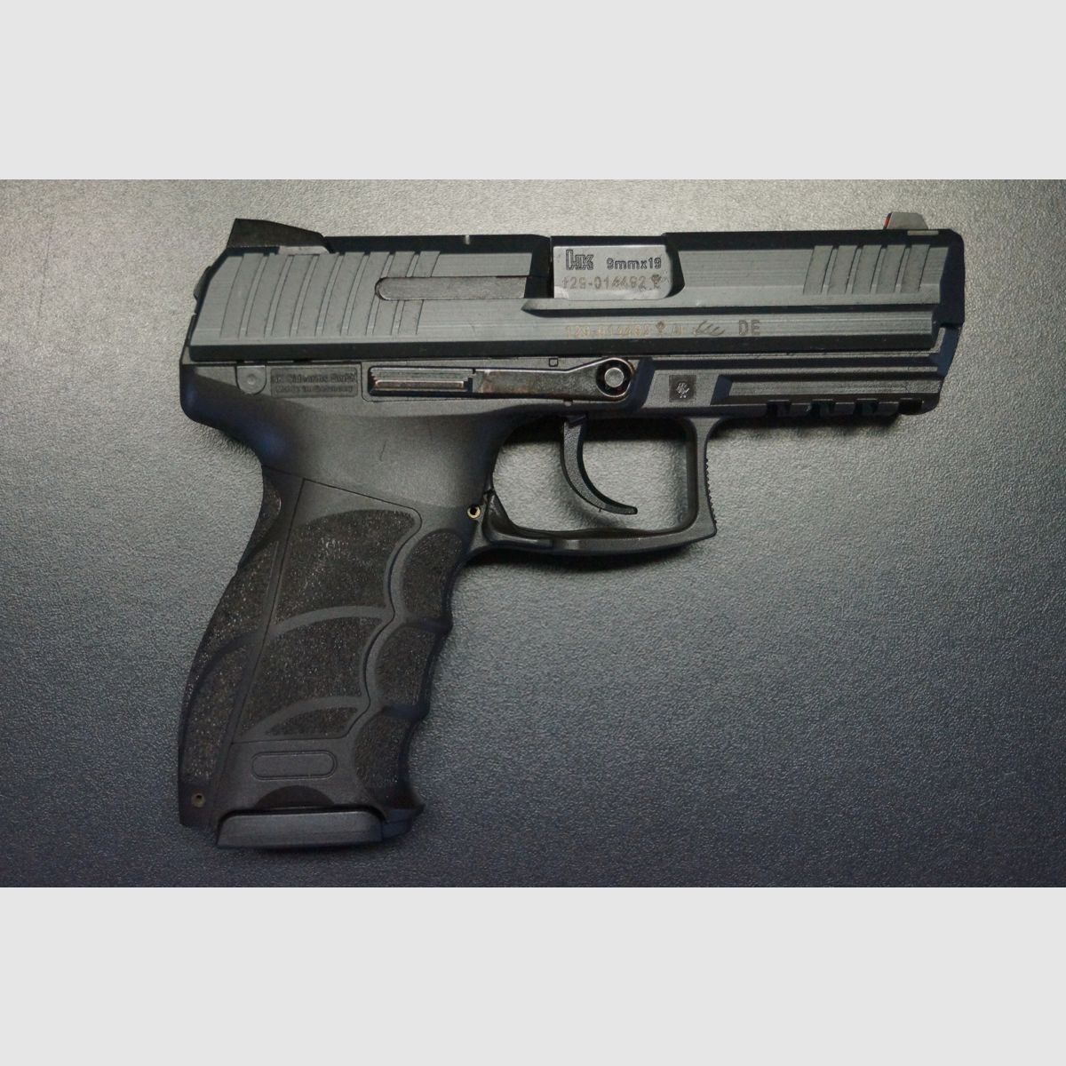 HK P30, Bild 1 von 5