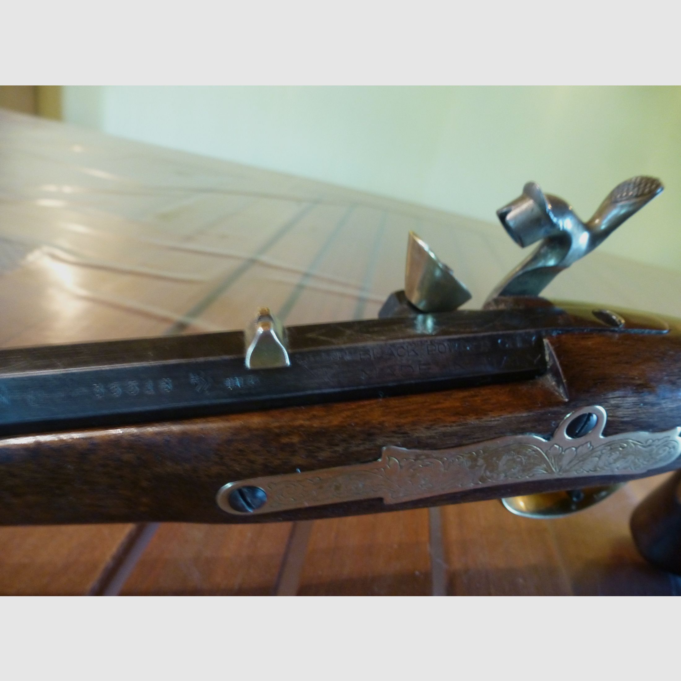 Bounty Pistole Perkussion von Petersoli