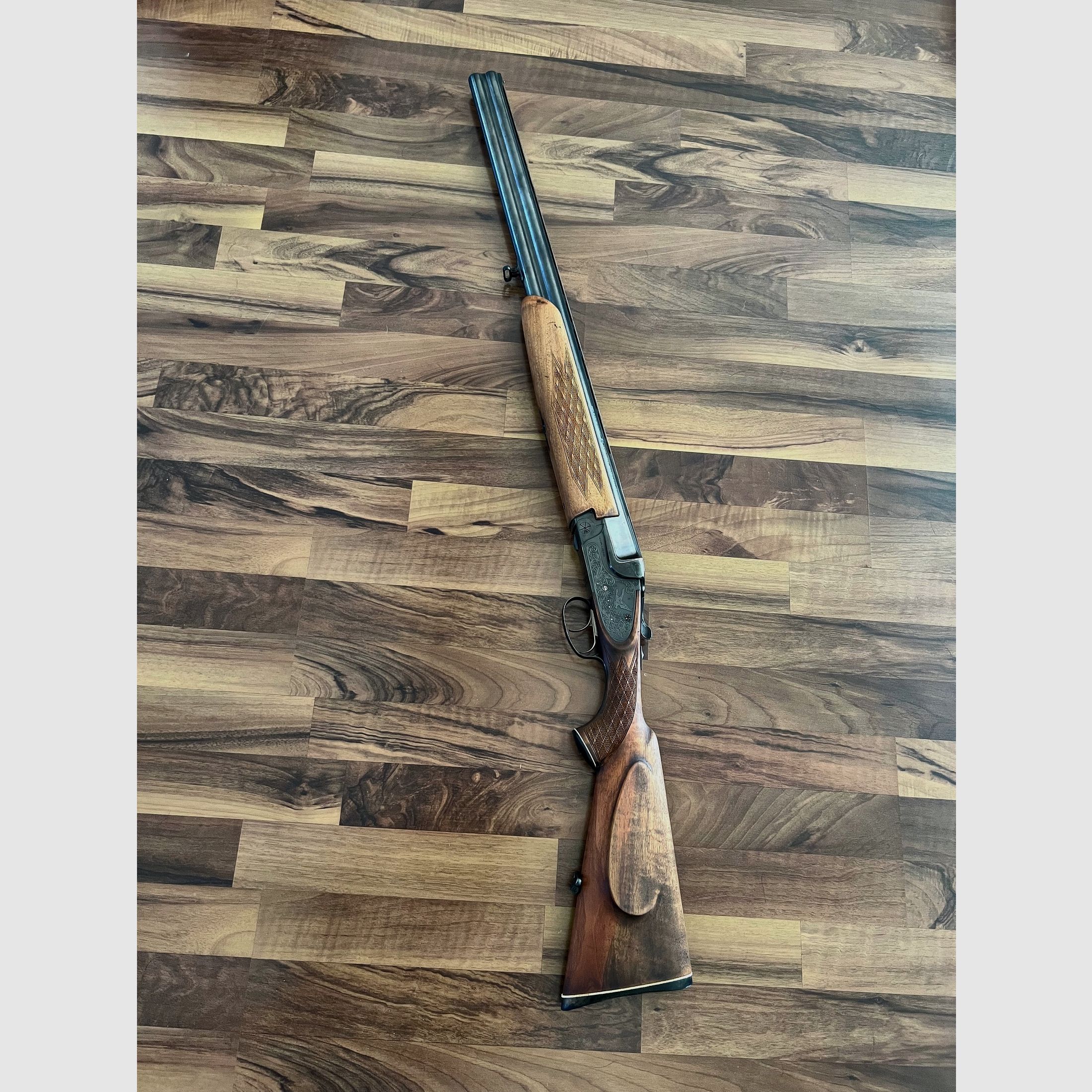 Brno shotgun 12/70 with ejector