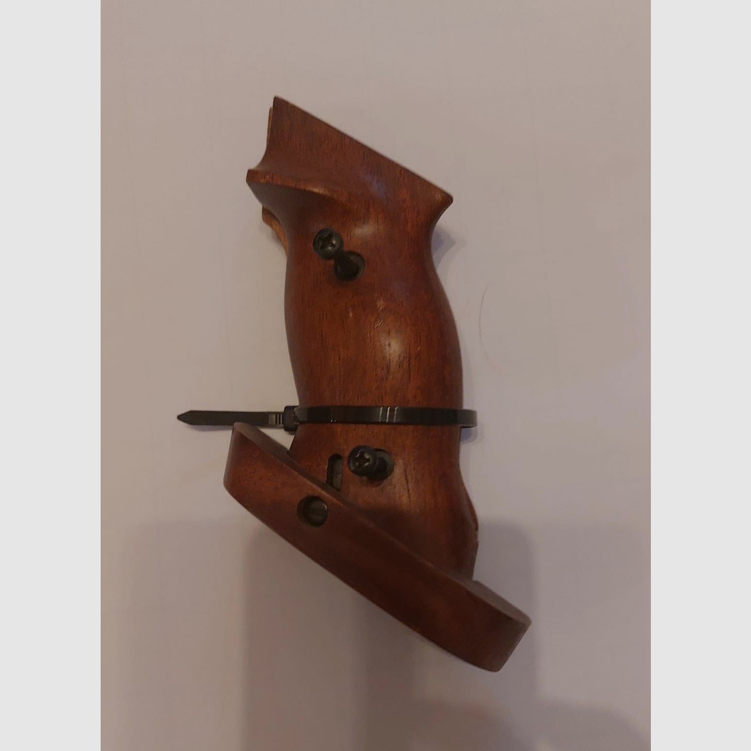 Diana mod 6 empuñaduras