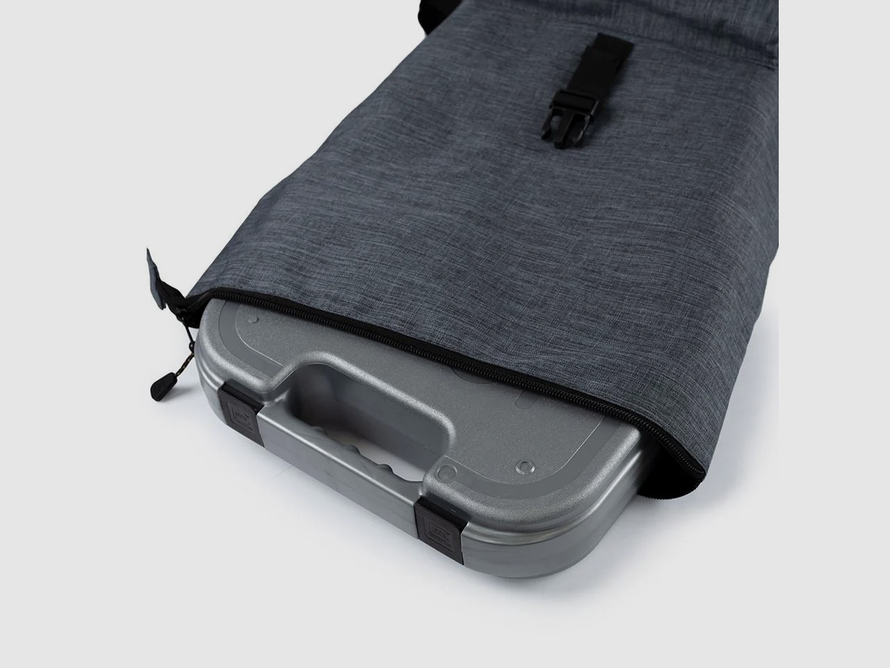 Glock Rucksack „Perfection“ – Grau – wasserdicht beschichtet – 32×14×41 cm