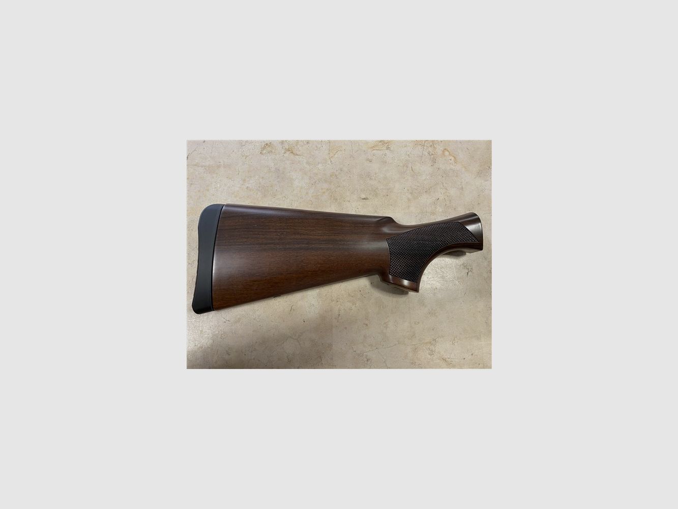 Benelli kolf en forend hout kal.12, afbeelding 1 van 2