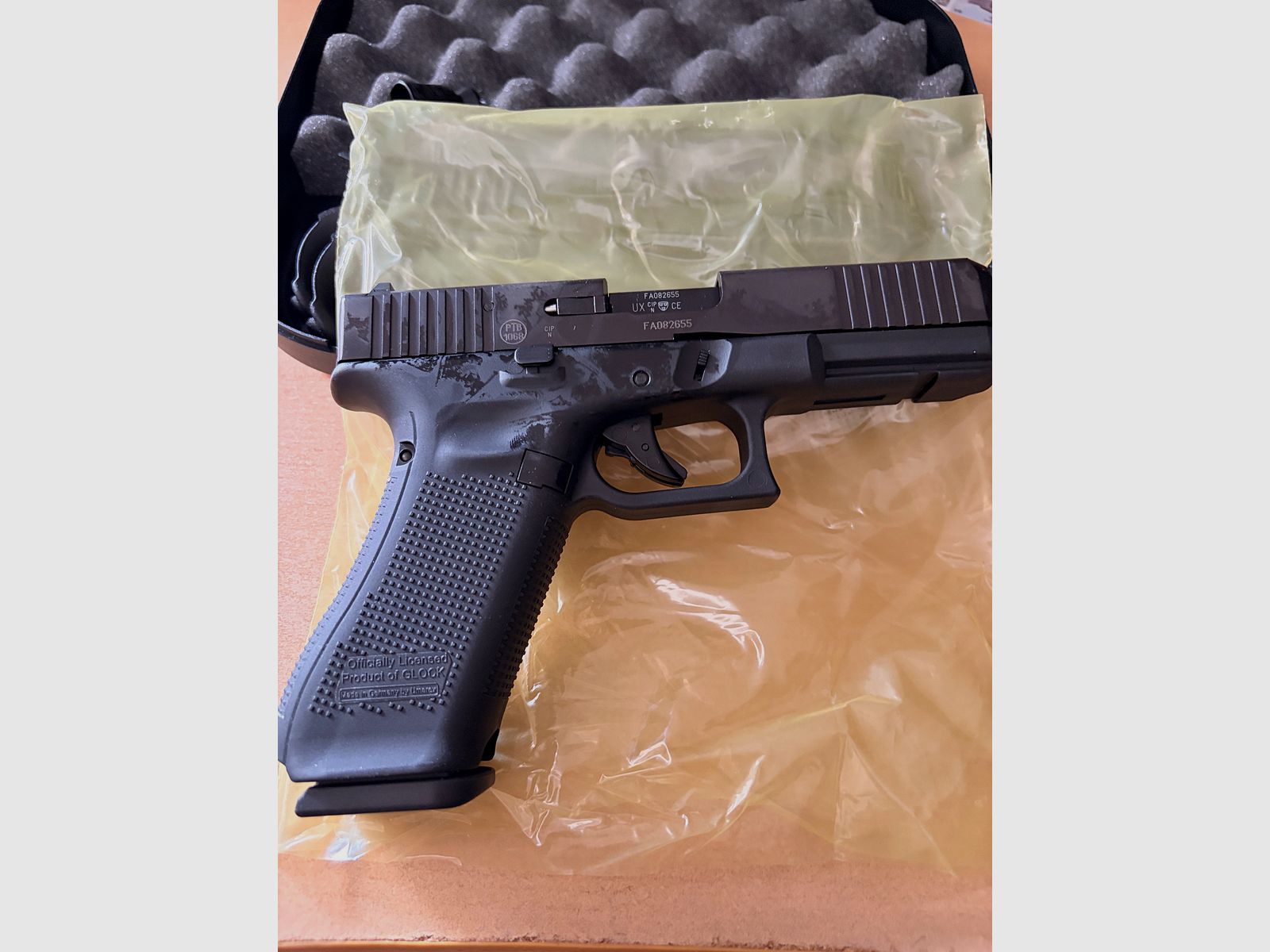 Glock 17 Gen 5 SV -NEU- Ungeschossen-Werksgeölt- OVP ind original Glock Koffer