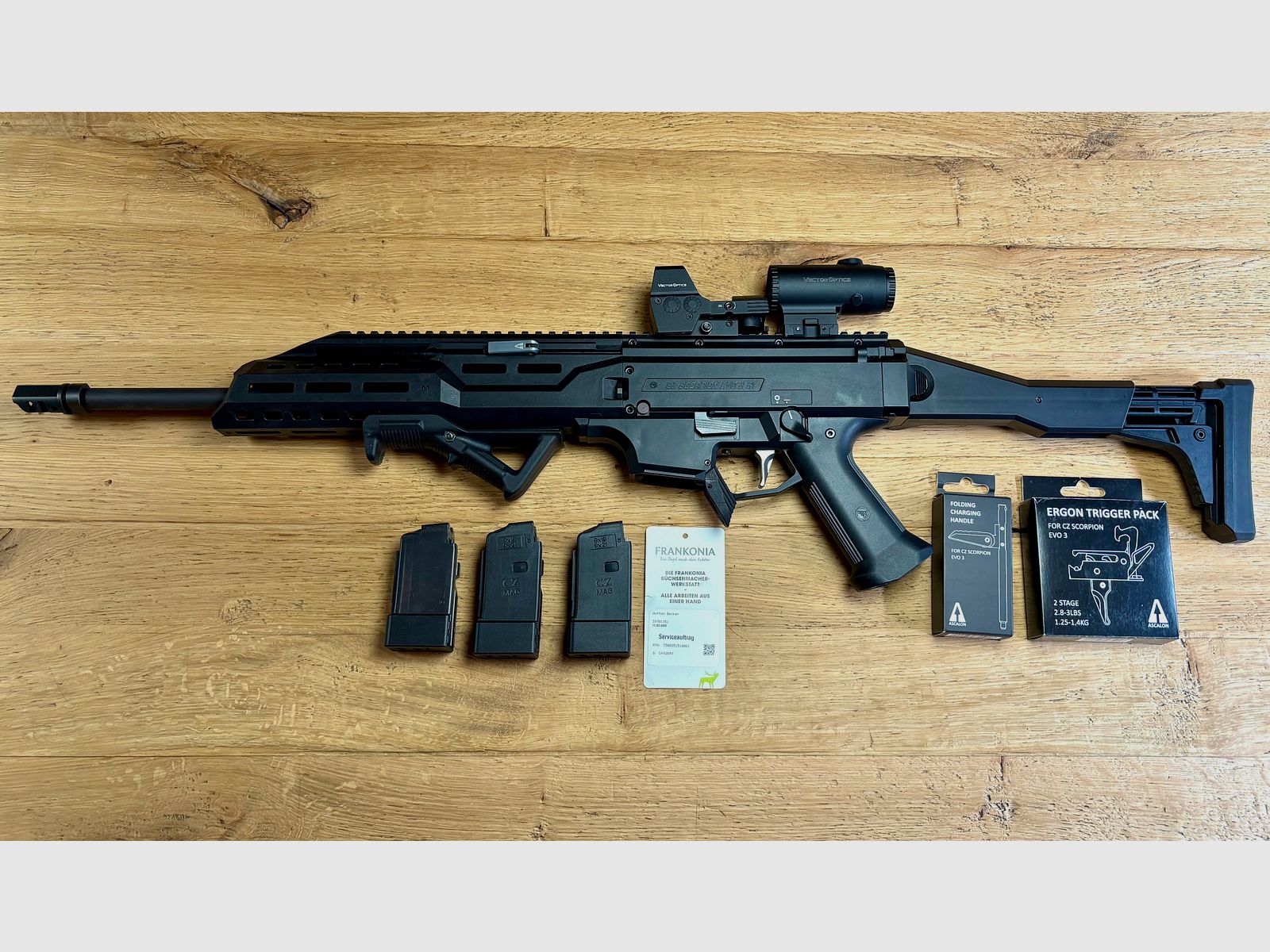 Selbstladebüchse CZ Scorpion Evo 3 S1 Carbine Sportabzug, Schubschaft klappbar,  Kompensator – Kaliber 9 mm Luger inkl. Red Dot u 5fach Magnifier
