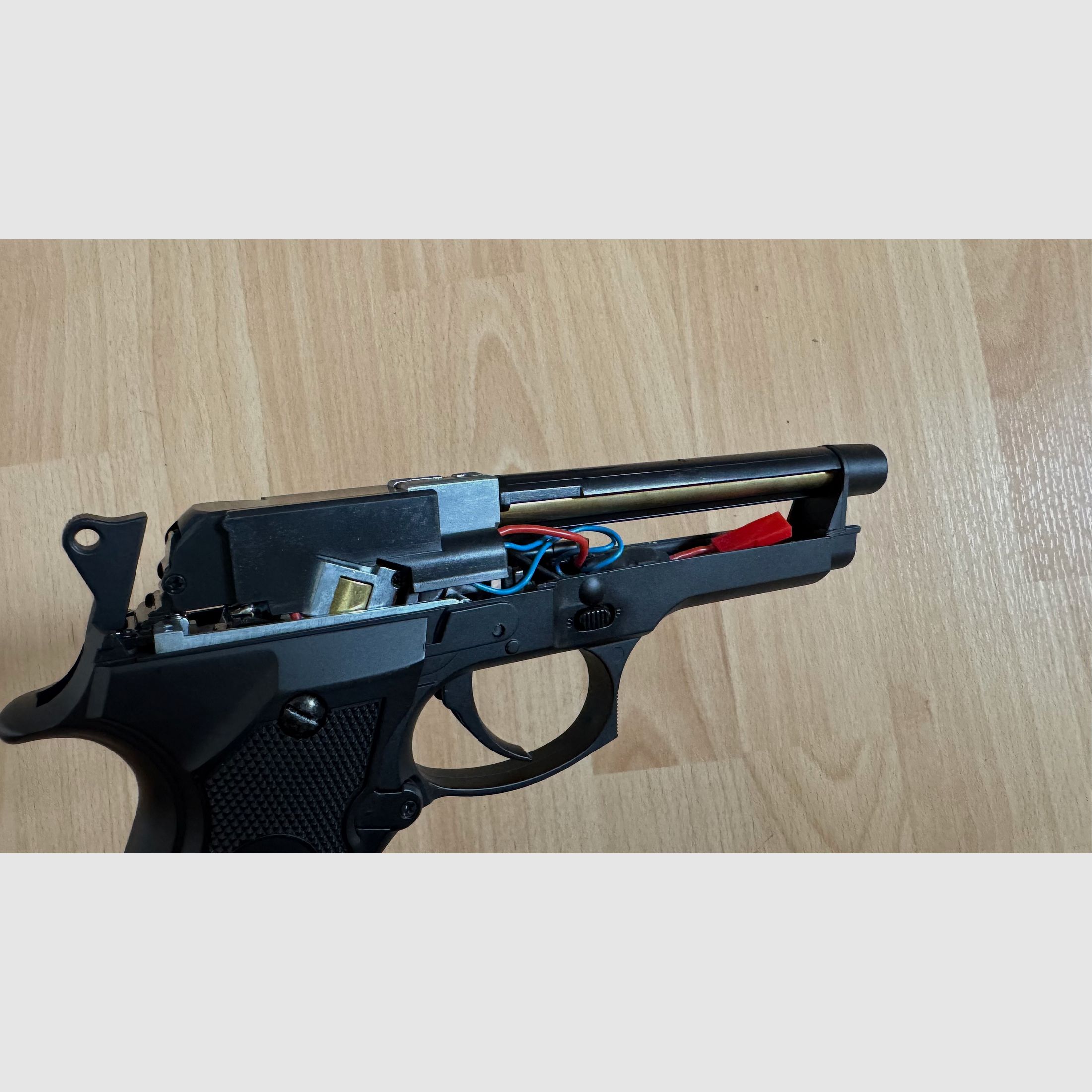 Cyma CM.126 "Gen. 2" AEP schwarz inkl. Mosfet und Akku
