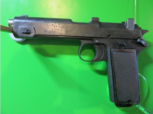 Steyr Hahn M1912 – Halbautomatische Pistole  Modell STEYR 1915; 9 mm Steyr   #85