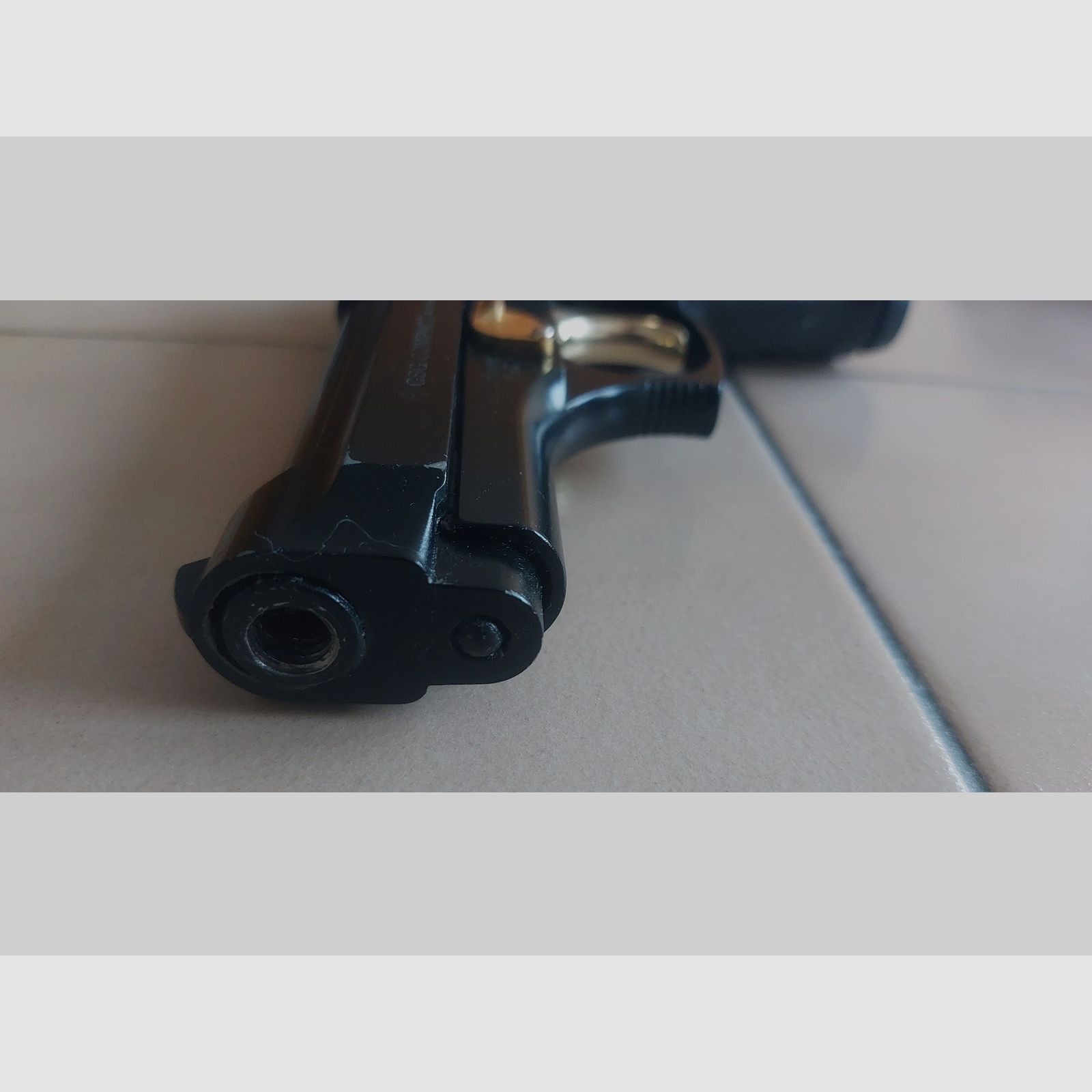 Pistola de señal de gas compacta GSG - Cal. 9mm