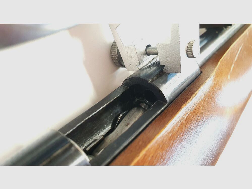 Voere GmbH Furtwangen Germany Repetierer Voere im Kal.22L.r. mit ZF