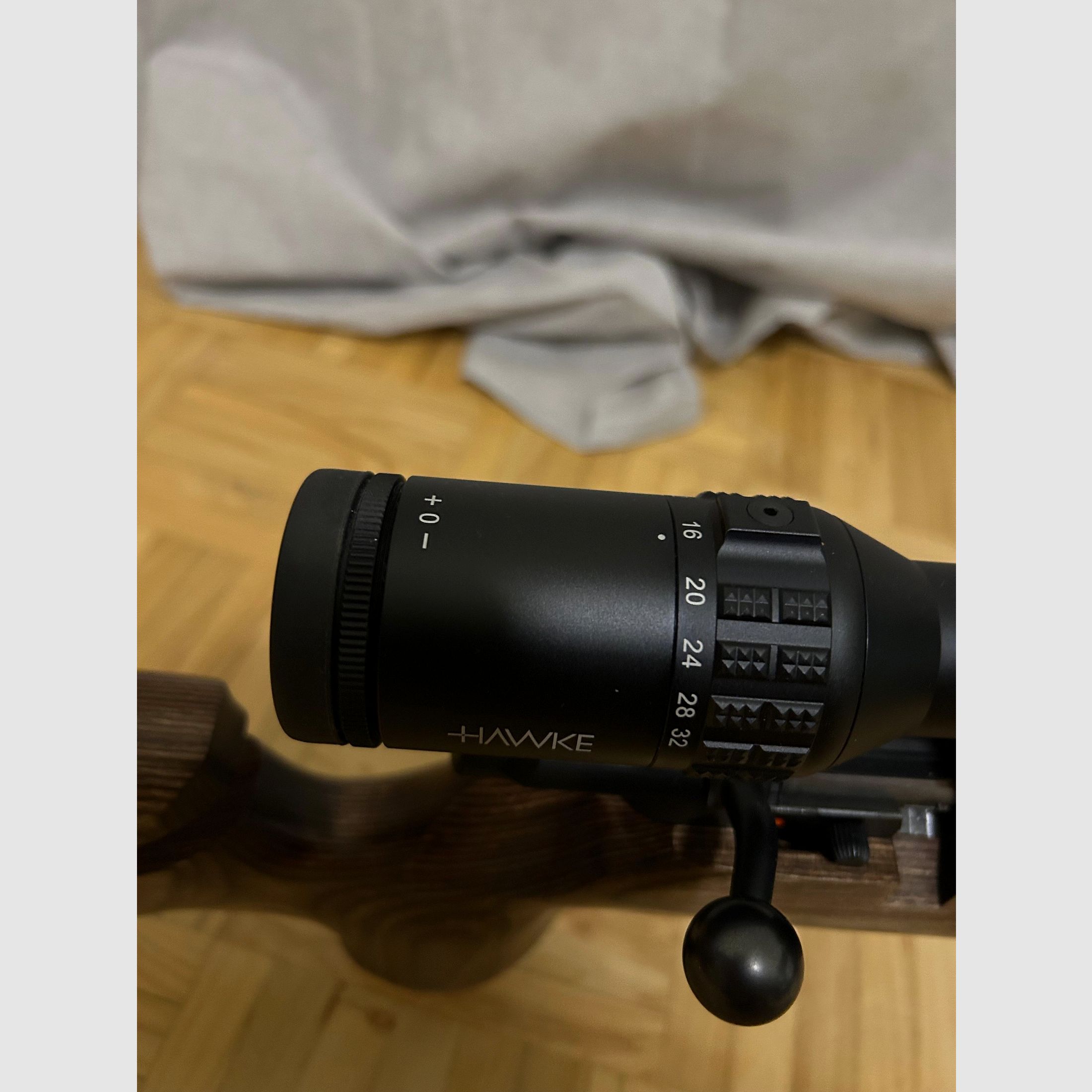 Hawke Sidewinder 8-32x56