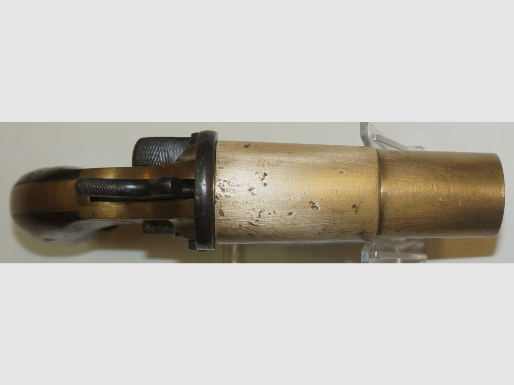 Cogswell & Harrison flare gun, Cogswell & Harrison, brass barrel and housing, small defect (spring break)