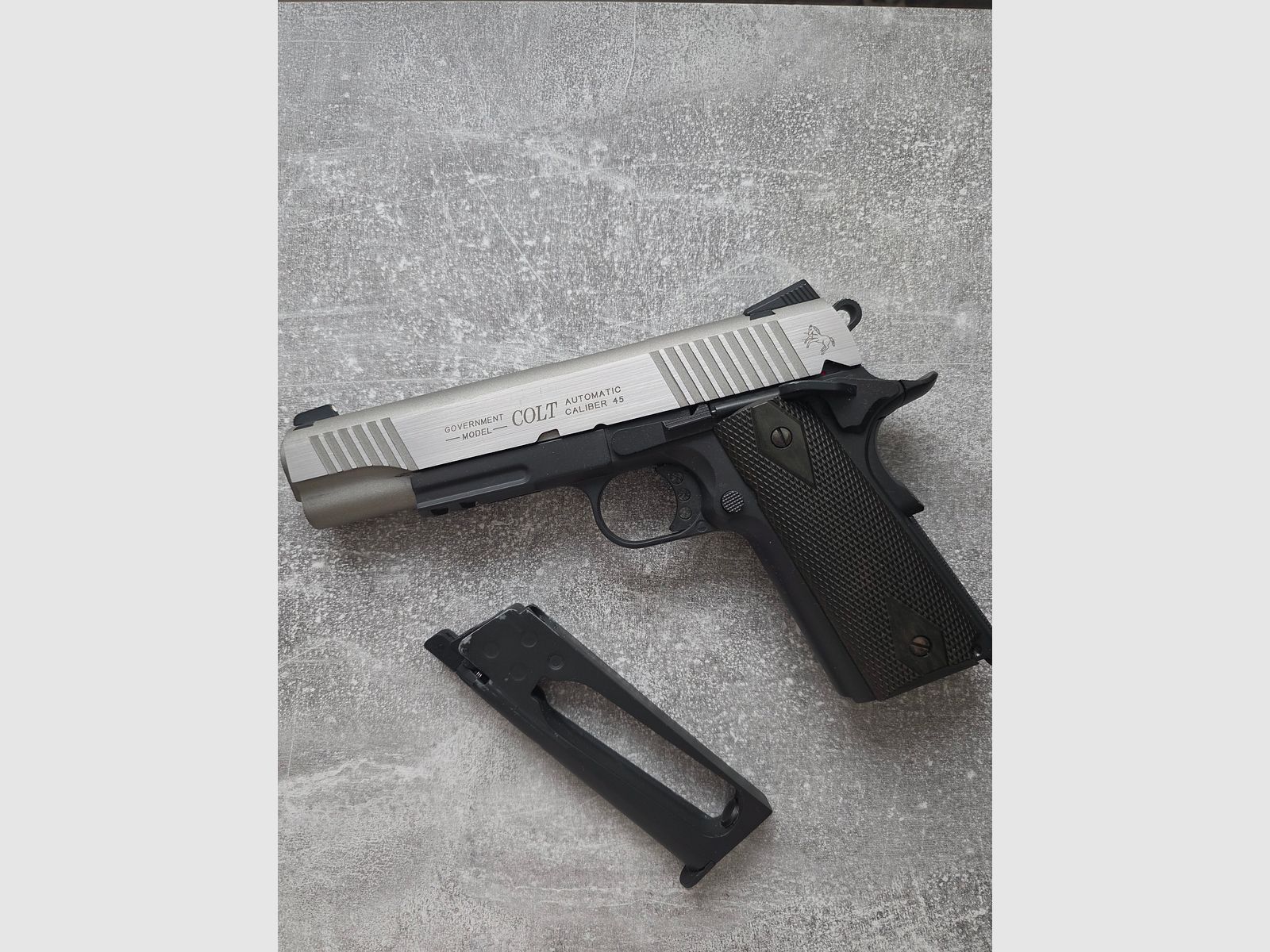 Cybergun Colt 1911 CO2 BlowBack Stainless Steel Dual Tone