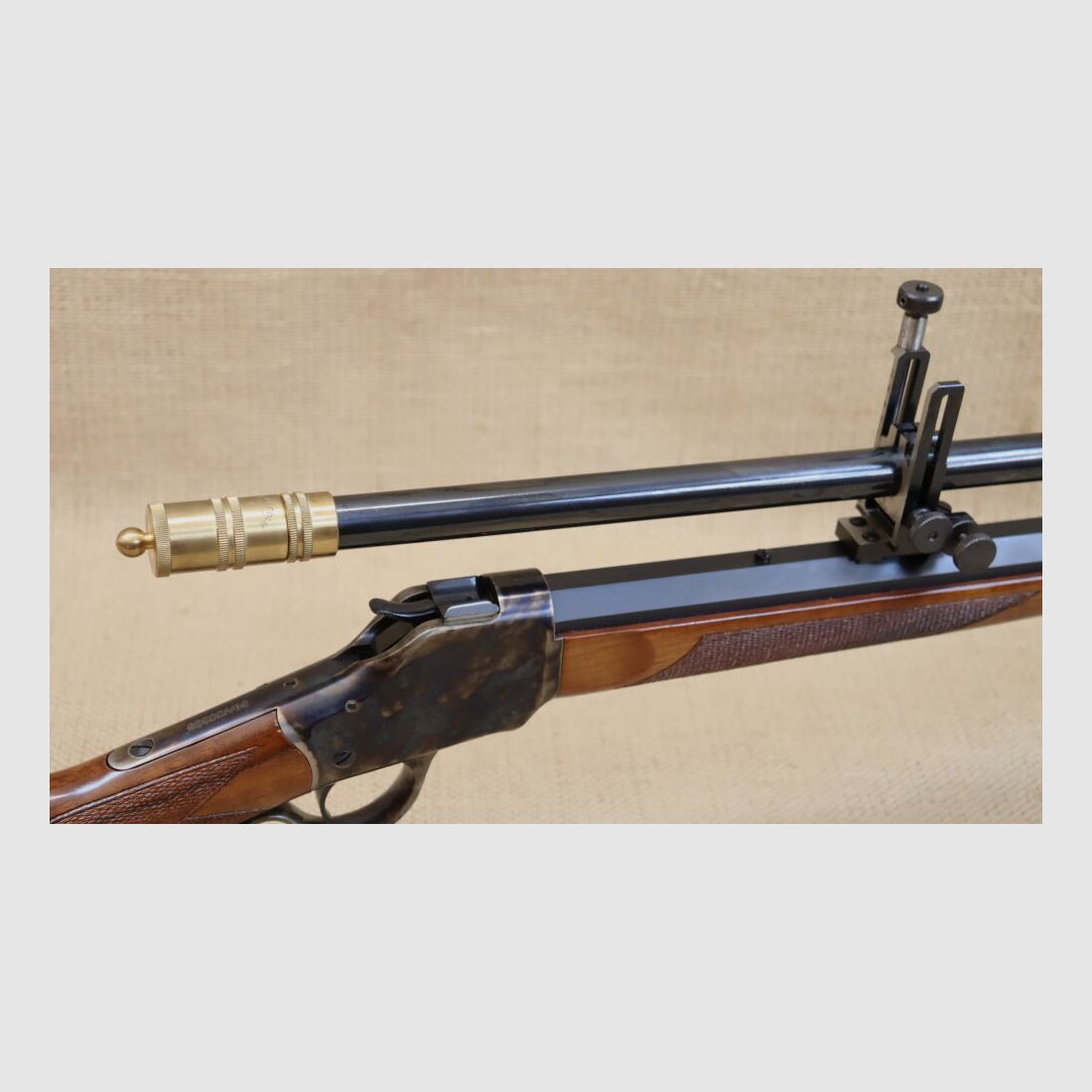 Pedersoli High-Wall Winchester 1885 inkl. Malcolm Scope .38-55Win