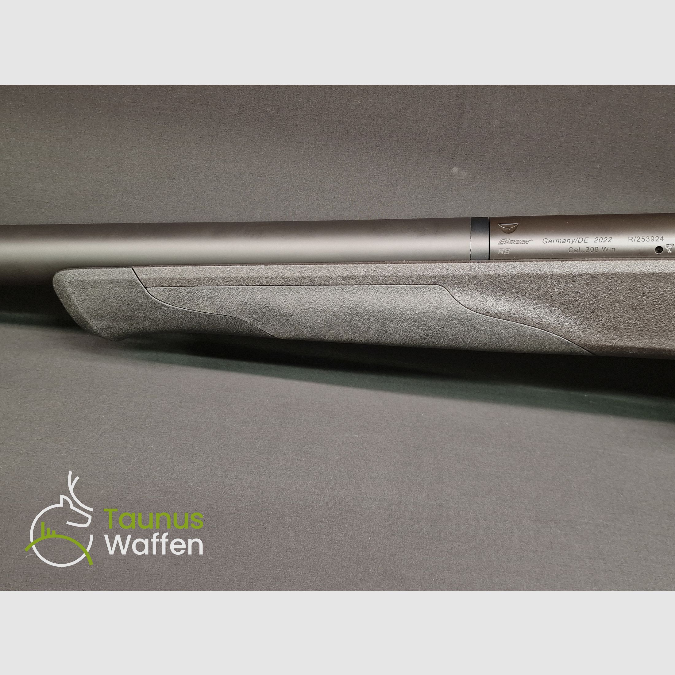 Repetierbüchse Blaser R8 Ultimate Silence im Kal. 308 Win sofort verfügbar bei taunus-waffen.de