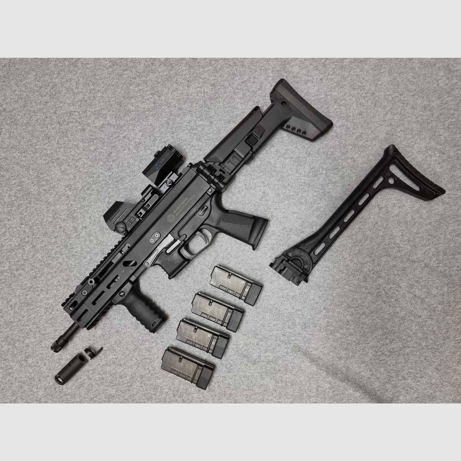 Grand Power Stribog Halbautomat/PCC - 9mm Luger - wie H&K SP5 B&T APC9 CZ Evo - SET