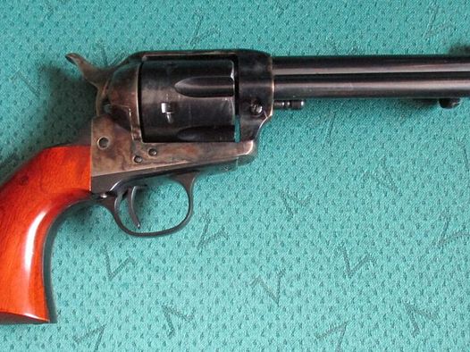 Single Action Revolver Uberti Hege Cattlemann 5 1/2 Zoll	 1873