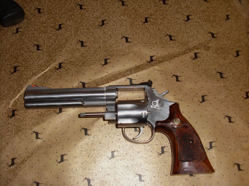 Smith & Wesson 686 Revolver 357 Magnum 6 Zoll