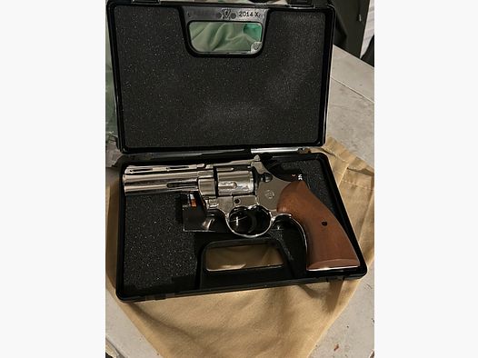 Revolver a salve brunito colt 357 magnum